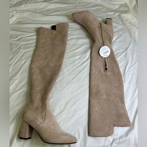 Elegant Over the Knee Boots in Beige Suede N.N.G size 40 Eu